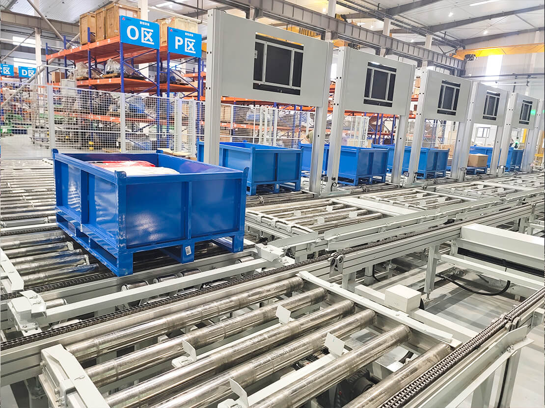 Controlled entry of cartons and totes(mini load ASRS)